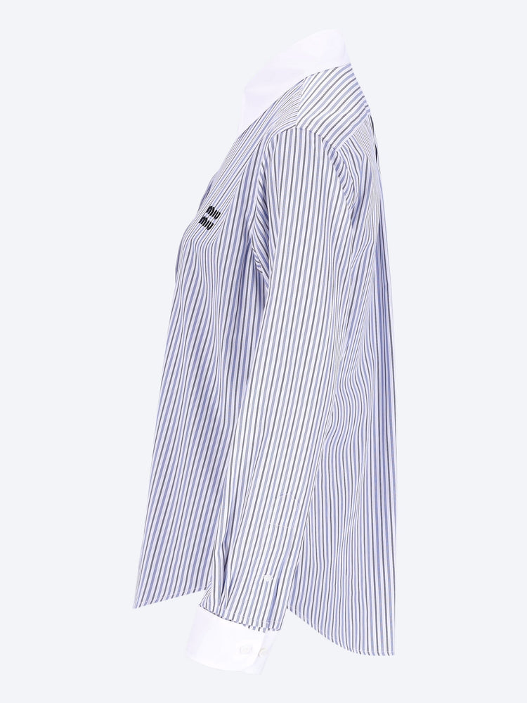 W/ mother-of-pearl buttons t-shirt 2