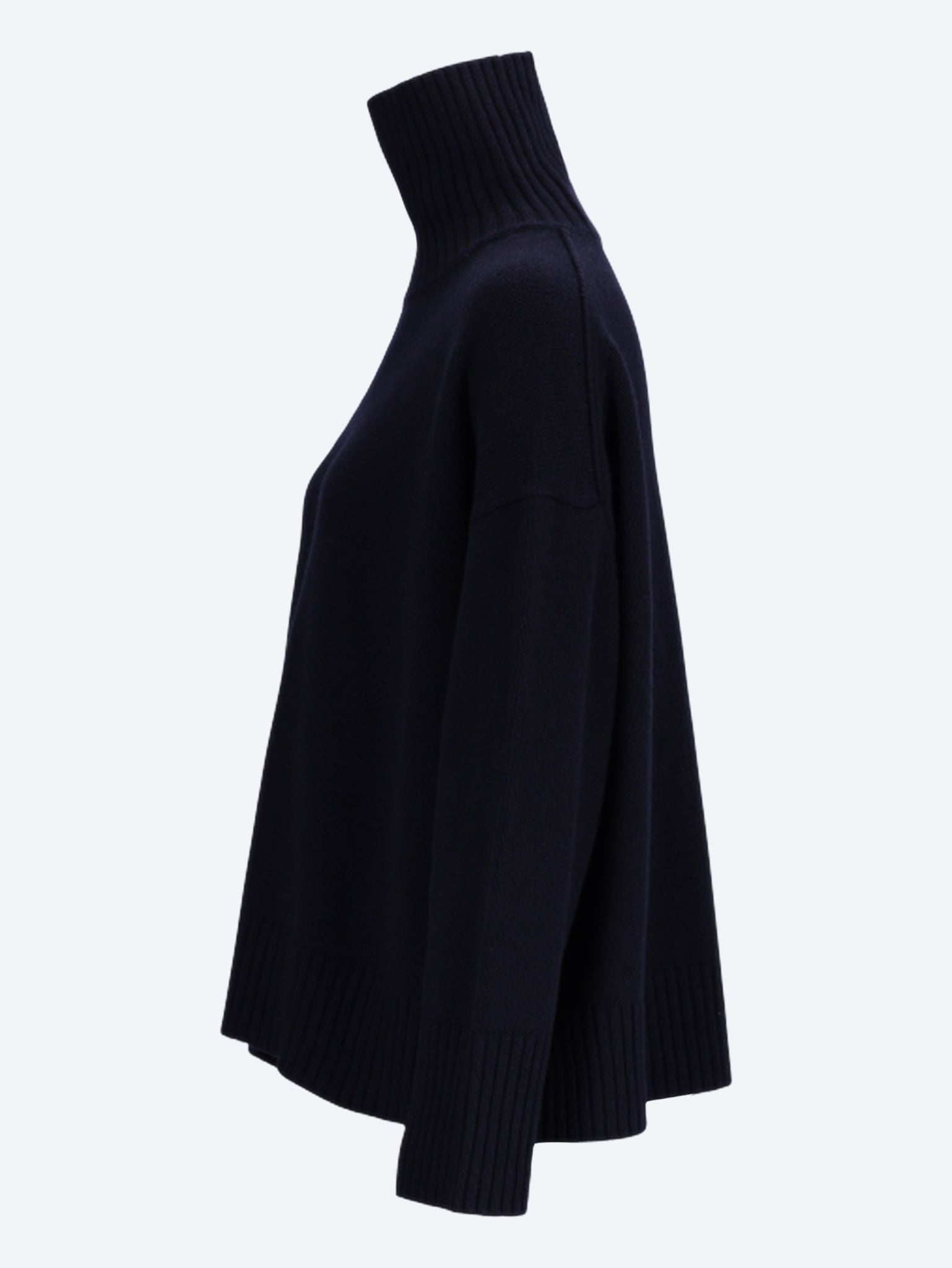 William turtleneck sweater 2
