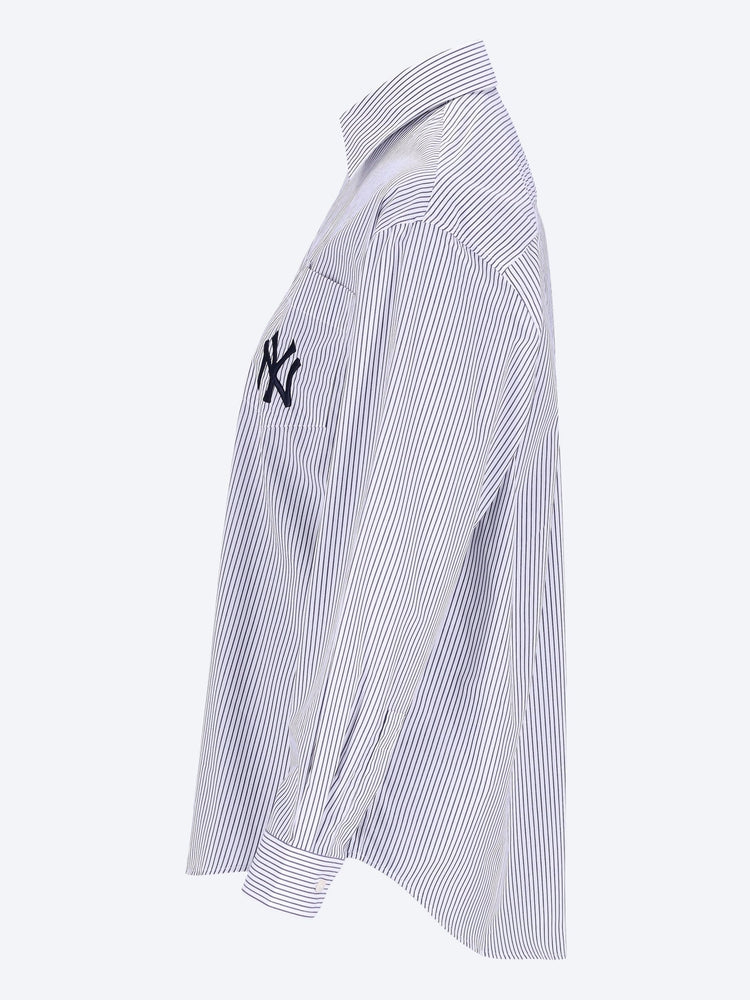 Chadie surdimensionnée des Yankees Serif 2