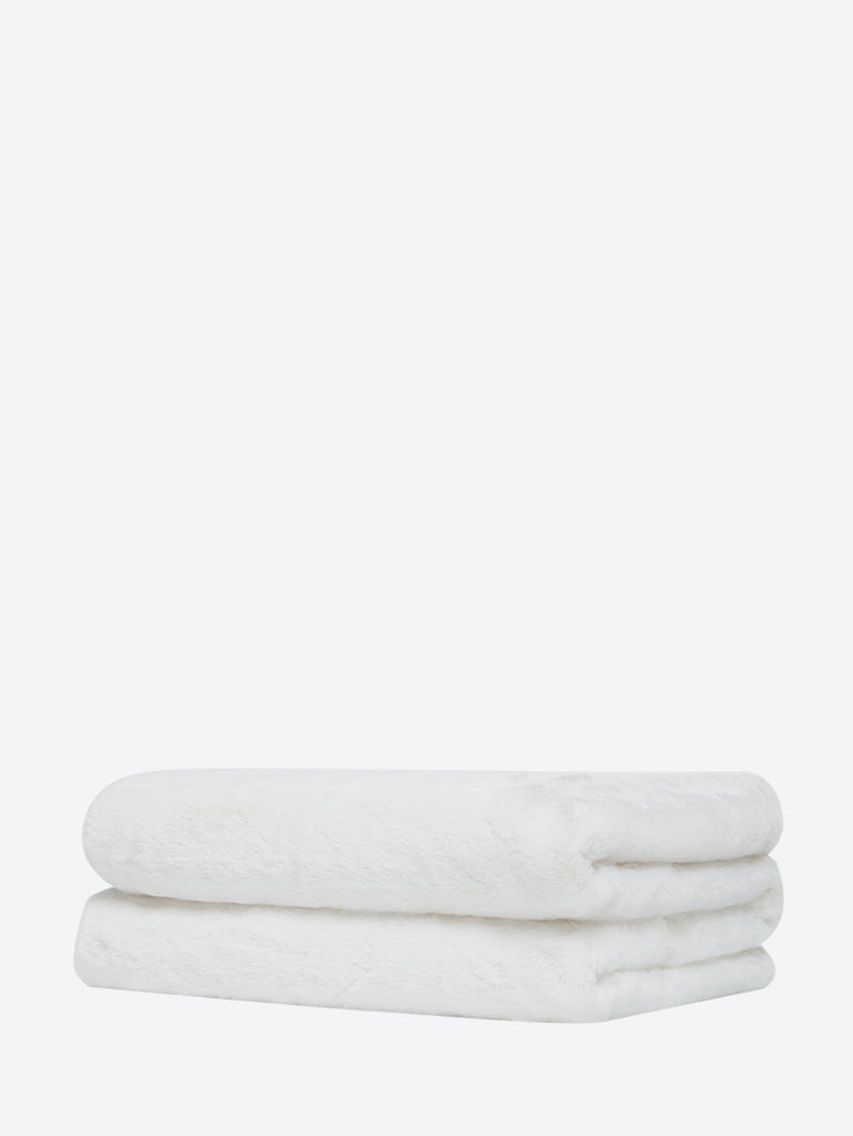 BRADY BLANKET IVORY 1