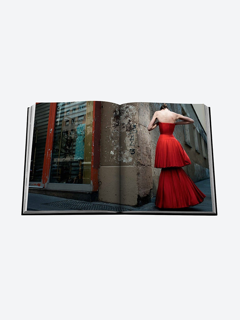 Dior von Raph Simons Englisch 10