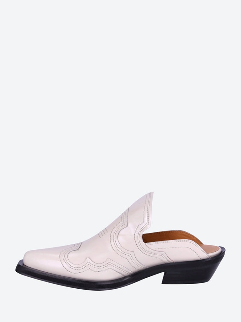 Embroidered western mules 4
