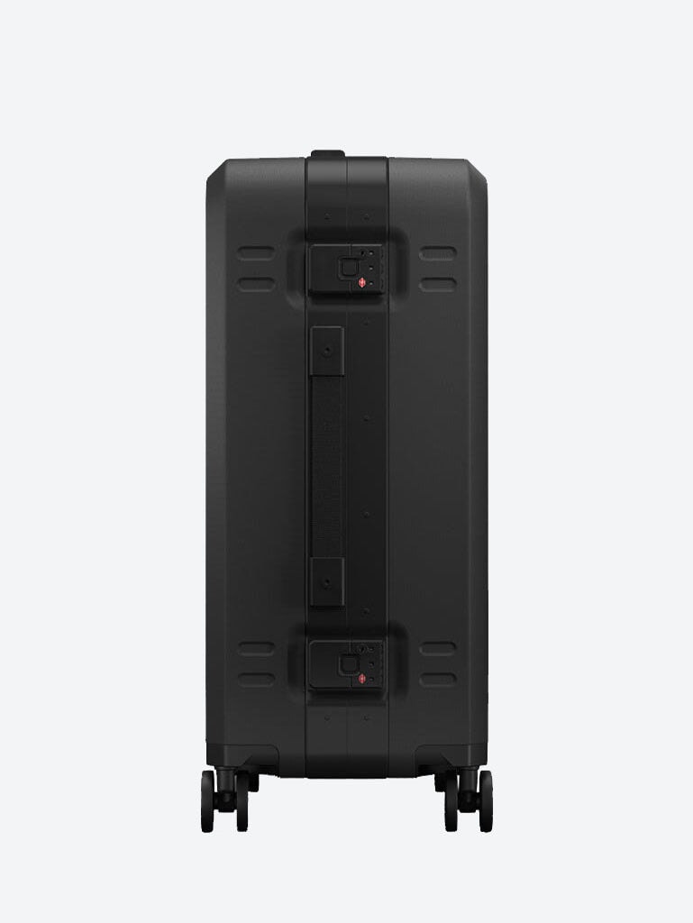 RAMVERK PRO CHECK-IN LUGGAGE MEDIUM BLACK OUT 3