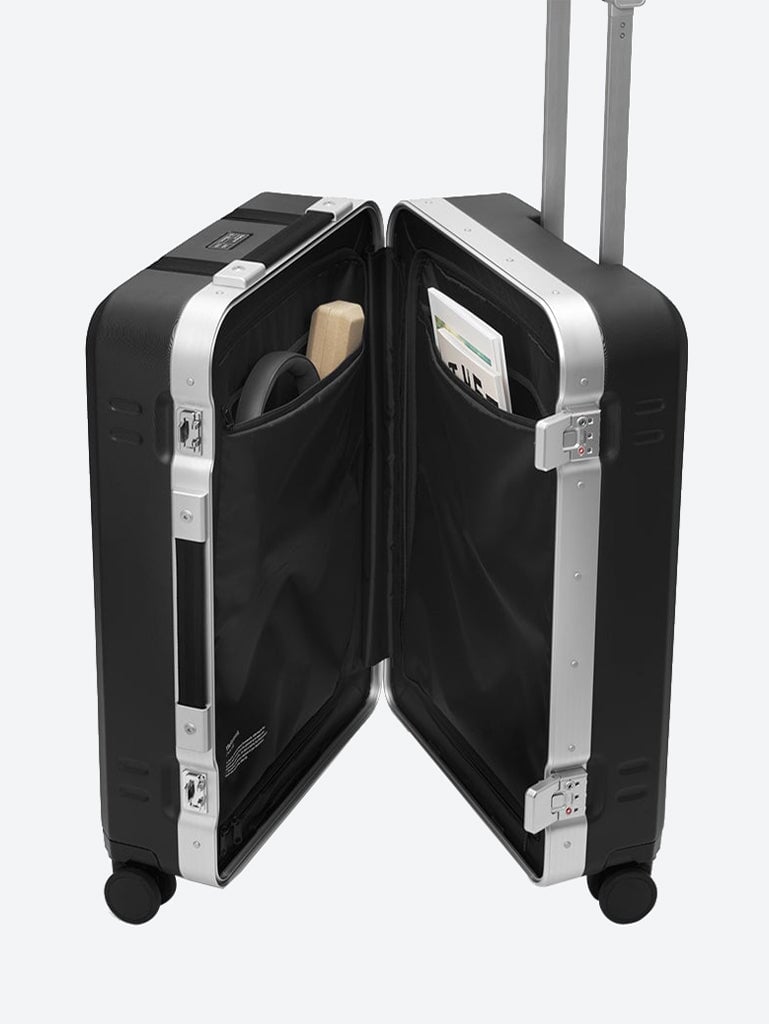 RAMVERK PRO CHECK-IN LUGGAGE MEDIUM SILVER 4