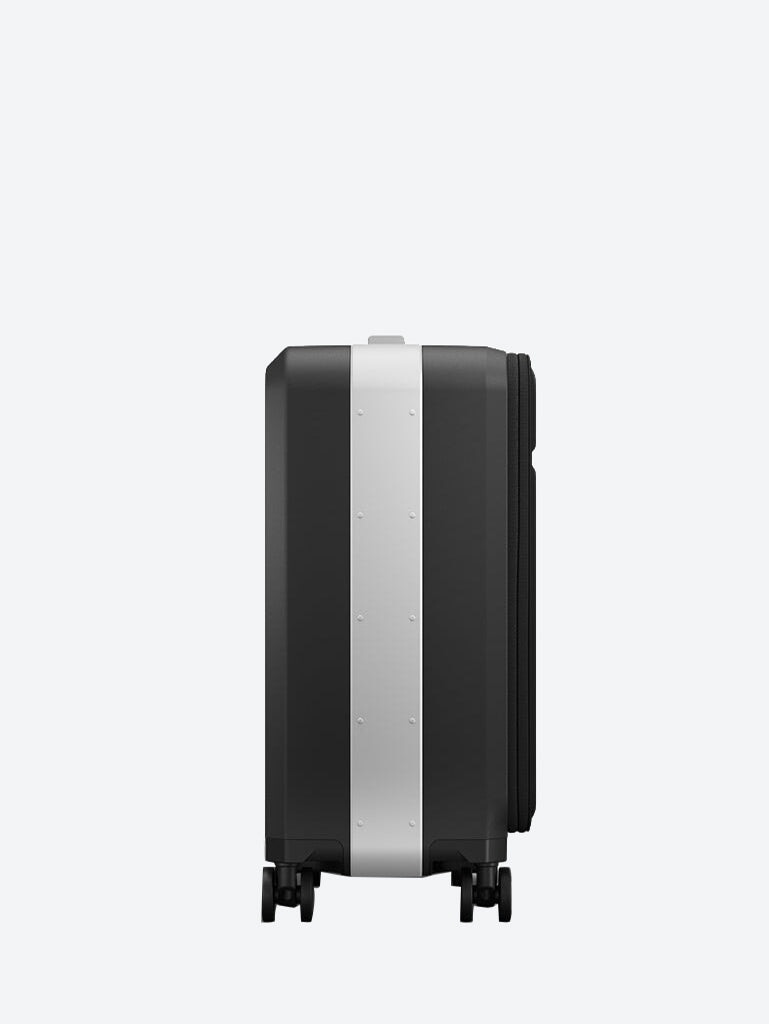RAMVERK PRO FRONT-ACCESS CARRY-ON - SILVER 4