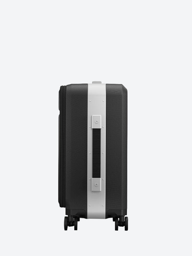 RAMVERK PRO FRONT-ACCESS CARRY-ON - SILVER 3