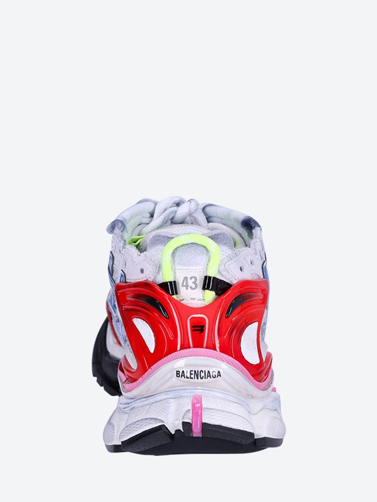 Runner sneakers 4
