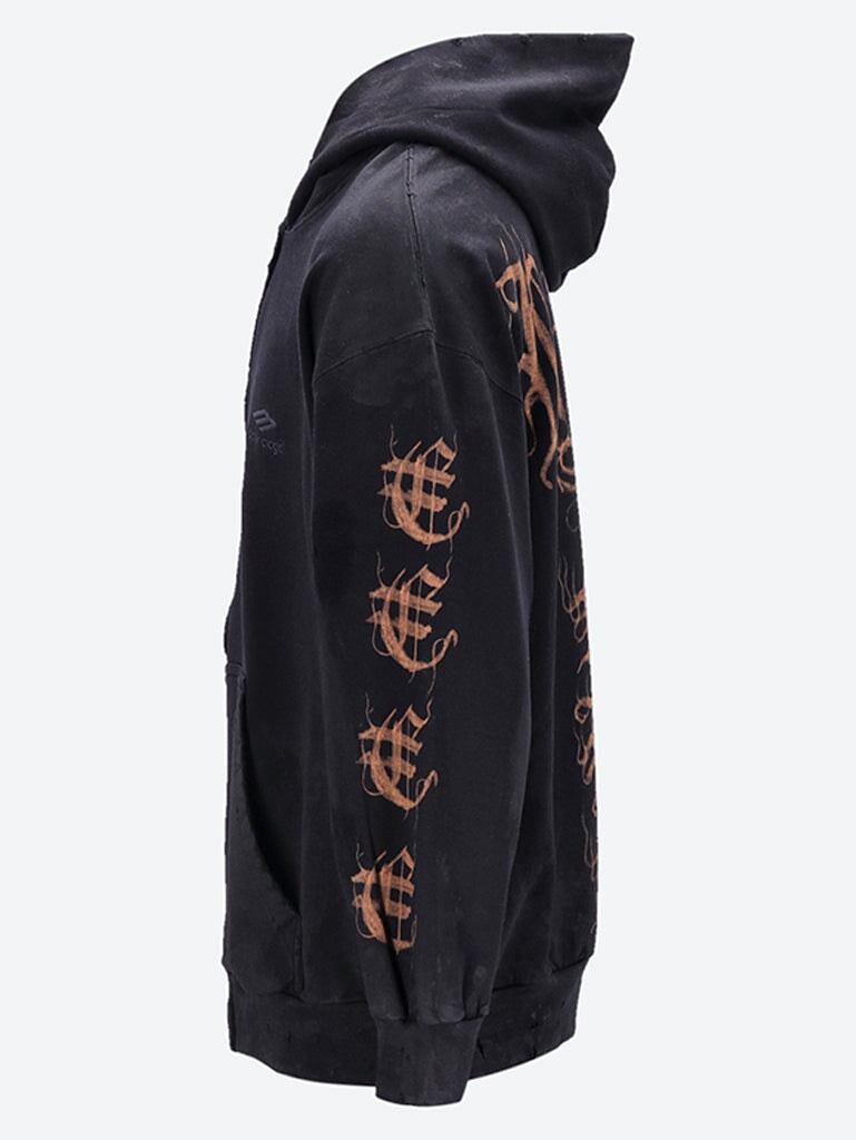 Small zip-up hoodie 2