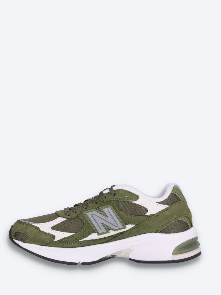 2010 sneakers 4