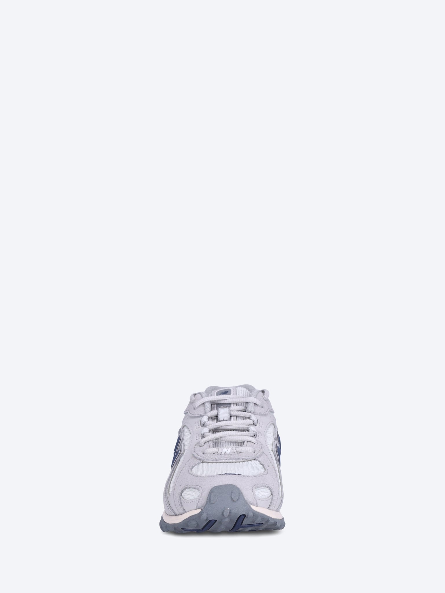 204l sneakers 3