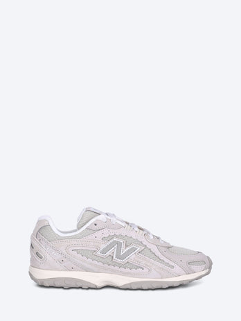 204l sneakers
