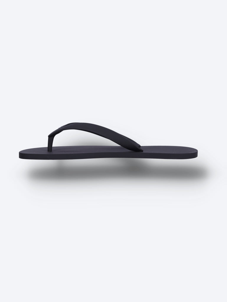 Les claquettes plates d'été Christian Louboutin 4