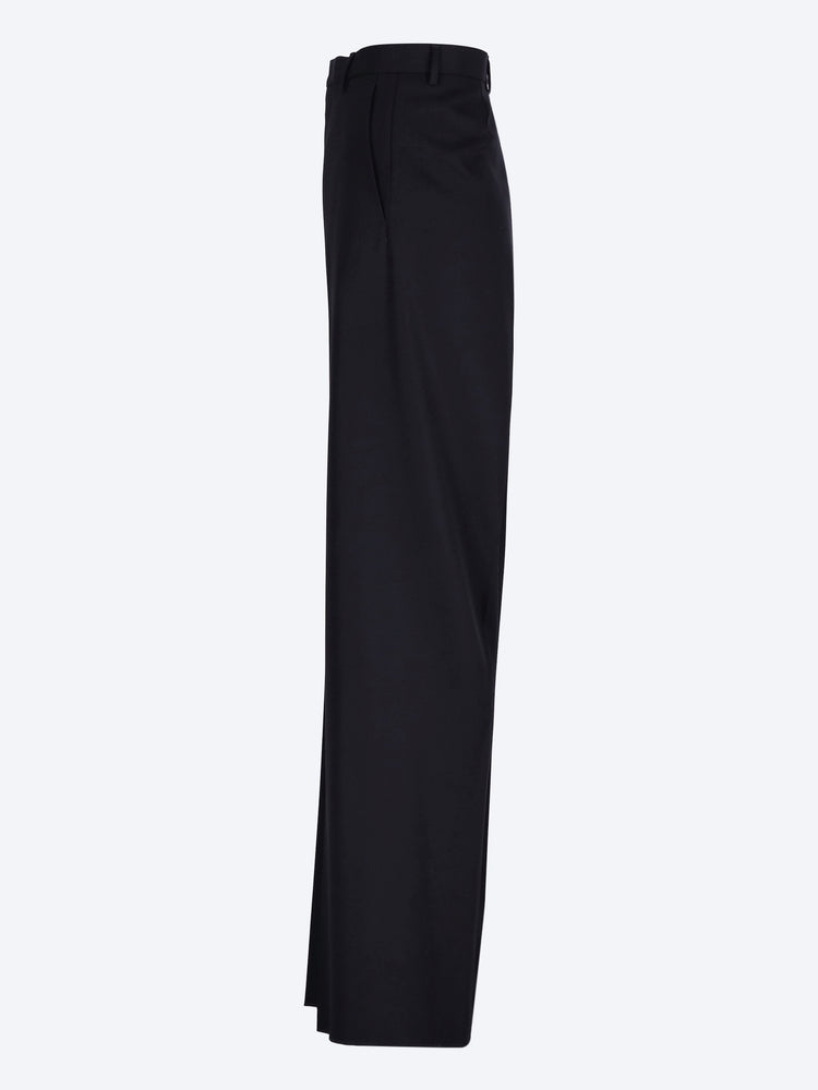 Große, maßgeschneiderte Hose 2