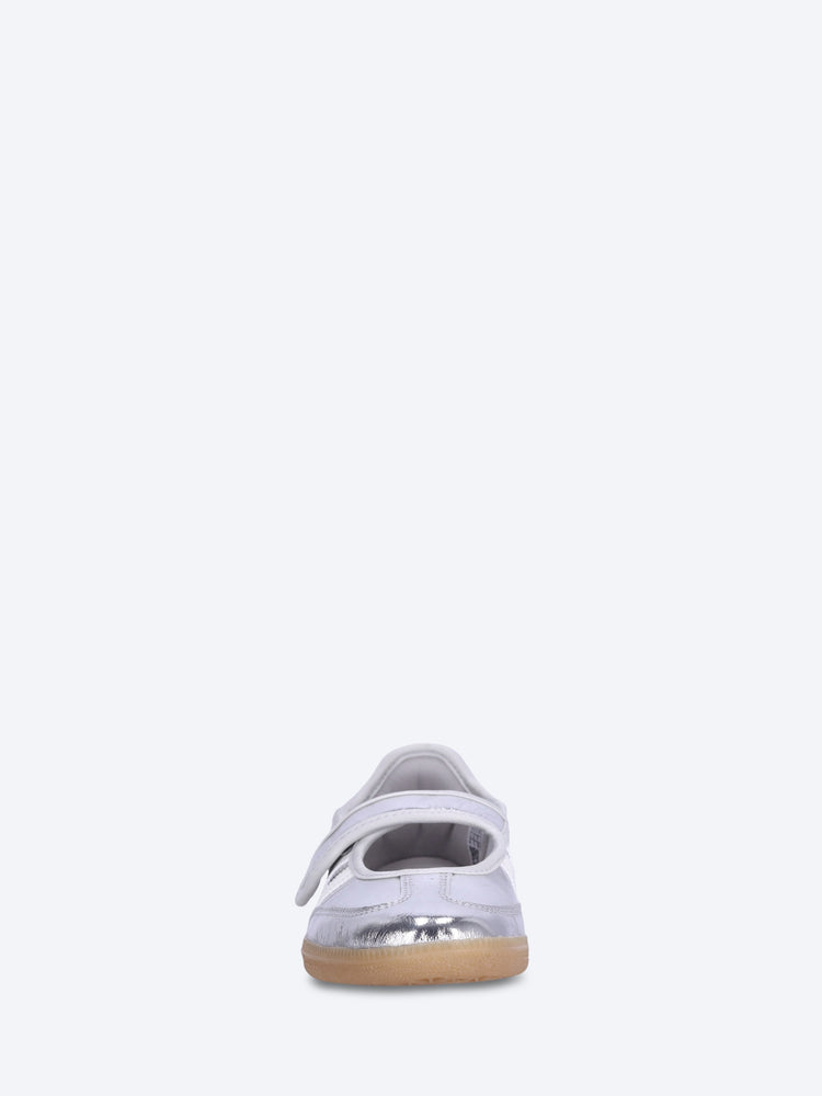 Samba jane w sneakers 3