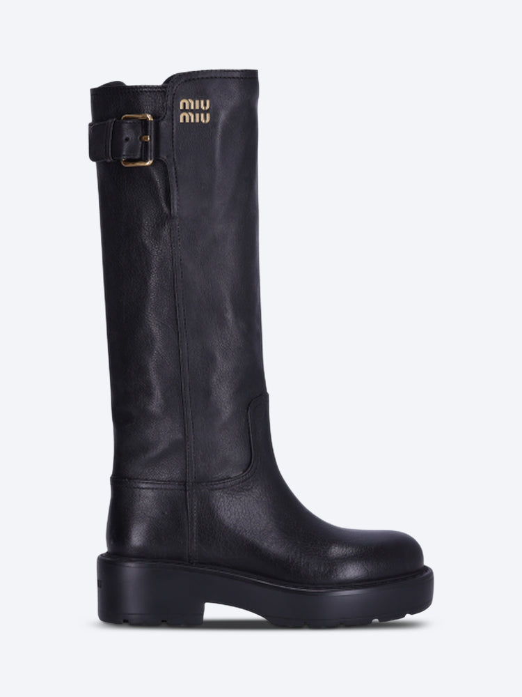 Bottes en cuir 1