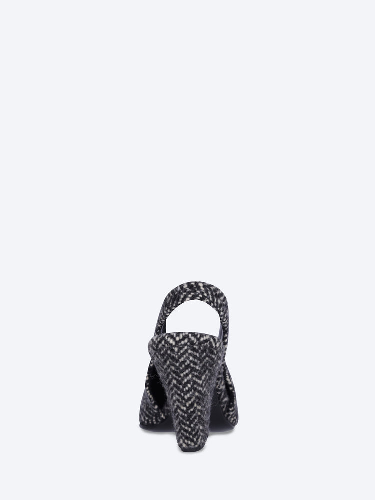 Tweed-Chevron-Pumps mit offenem Absatz 5