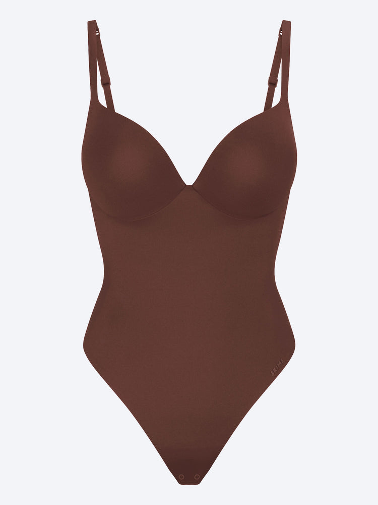 Skims ultimativer Body mit Tanga 1