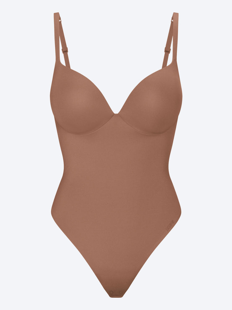 Skims ultimativer Body mit Tanga 1