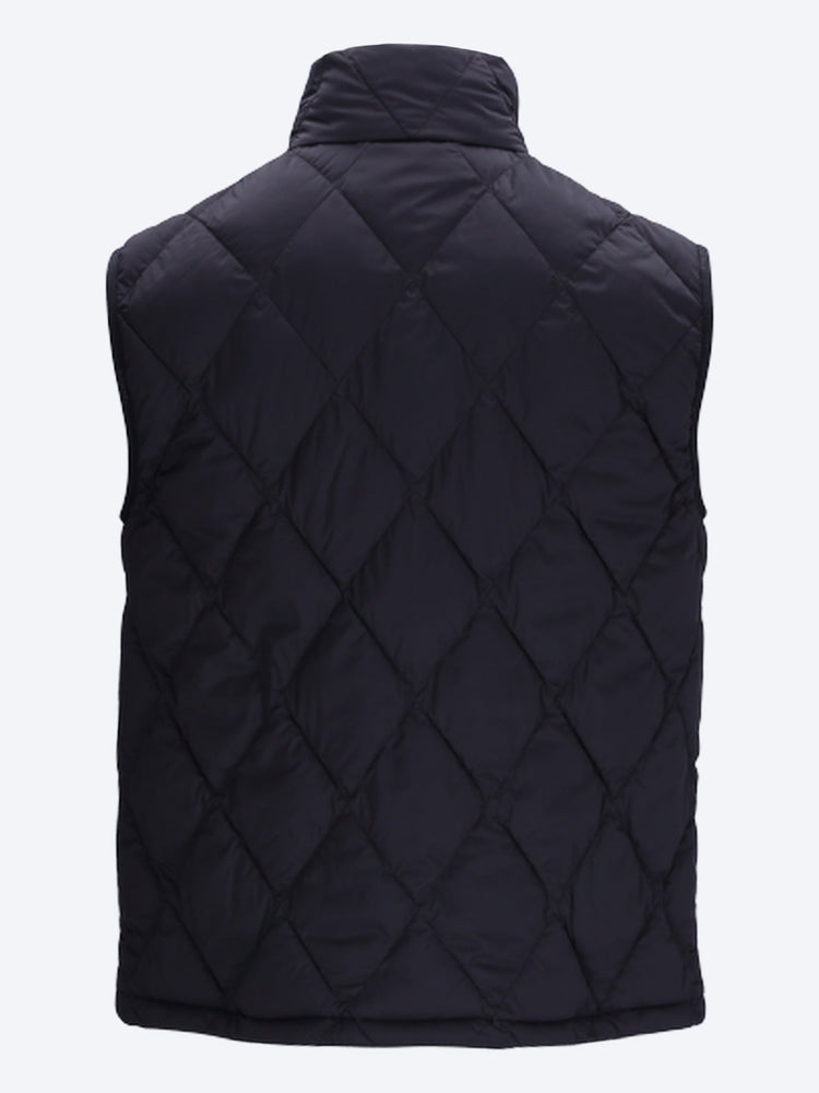 Acresford vest 3