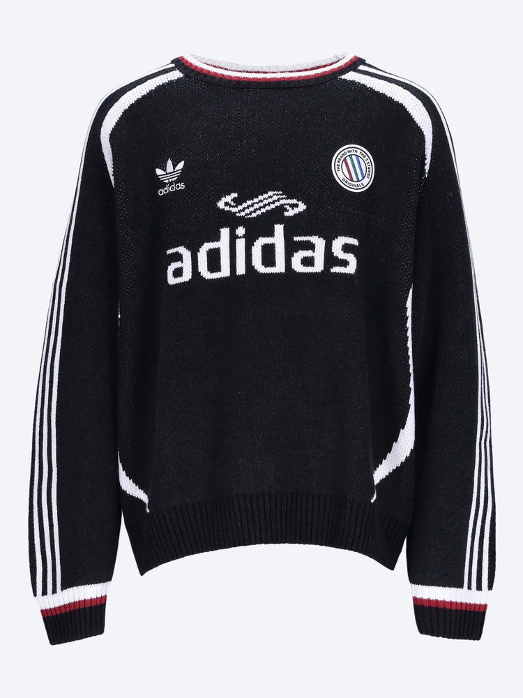 Adc bc crew u sneakers 1