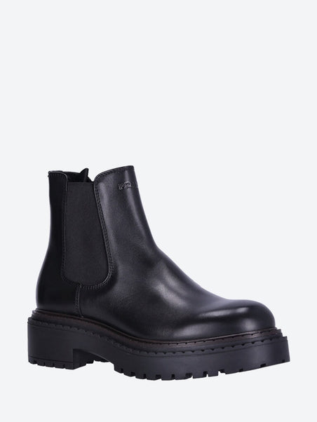 Cuir de bottines