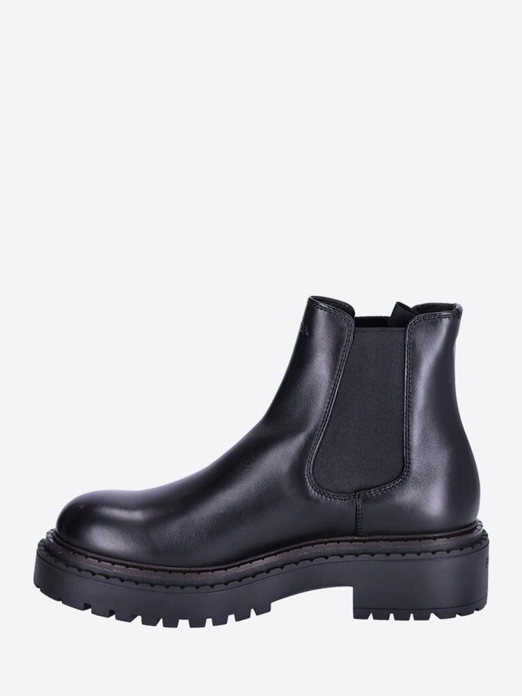 Cuir de bottines 4