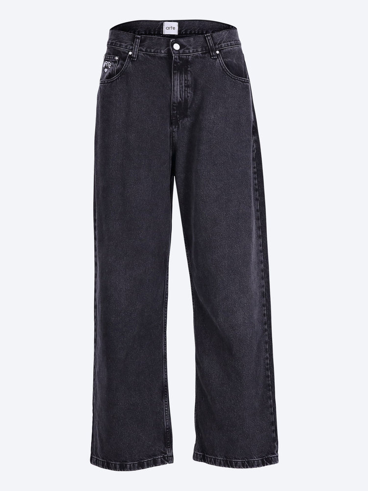 Arte-Hose mit Herztaschen 1