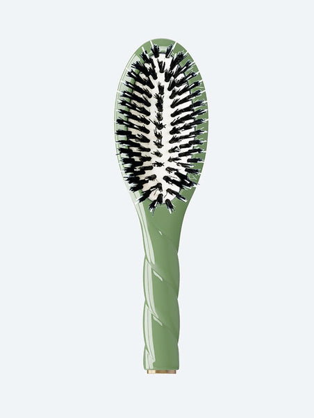 N.02 THE ESSENTIAL BABY BRUSH ALMOND GREEN