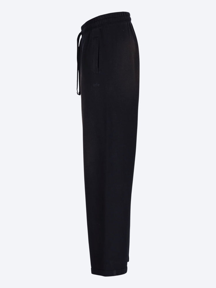 Einfache Fadeout-Hose 2