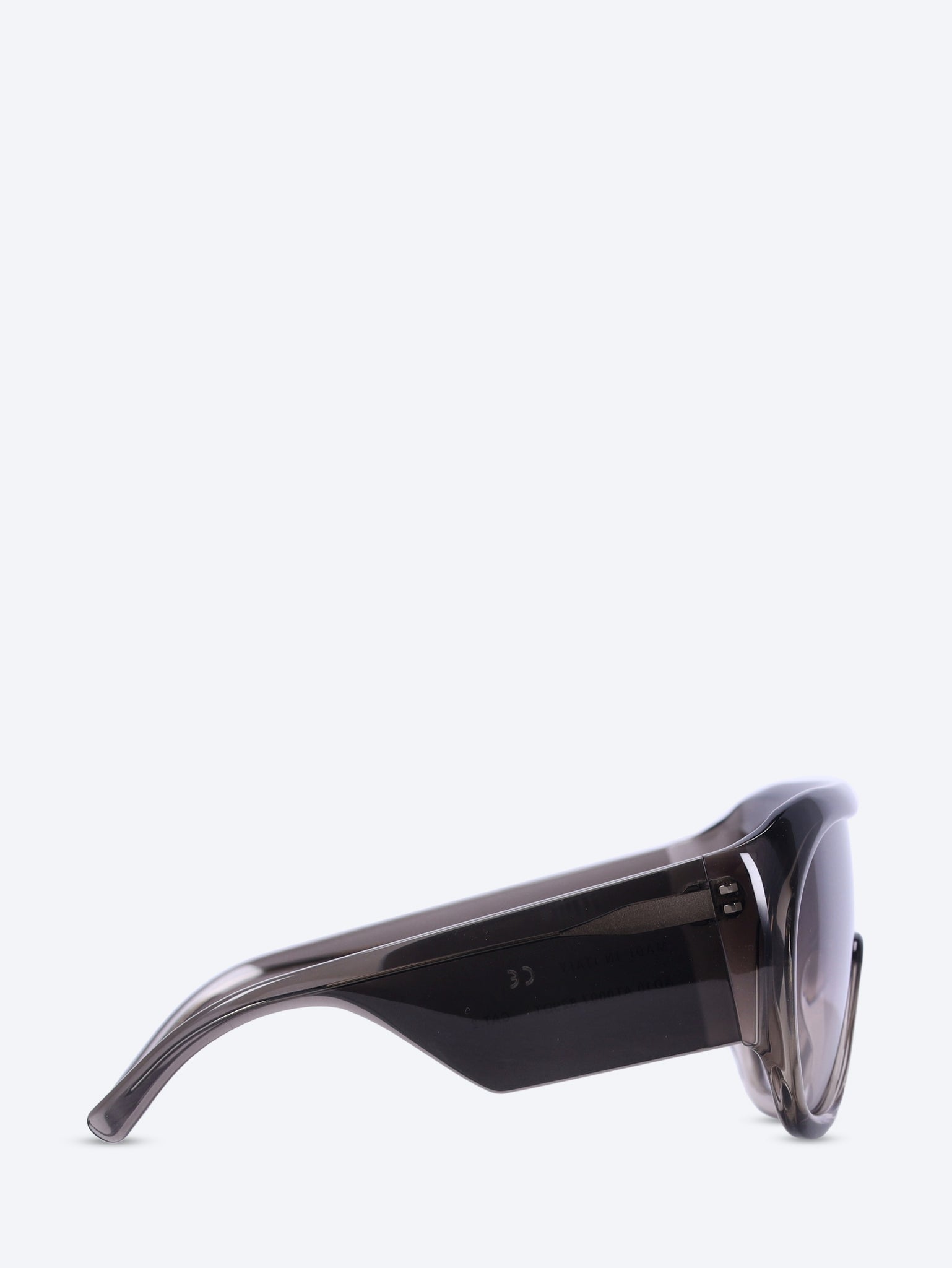 Bombe oversized sunglasses 4