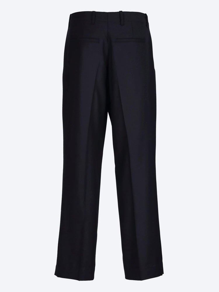 Borrowed chino pants 3