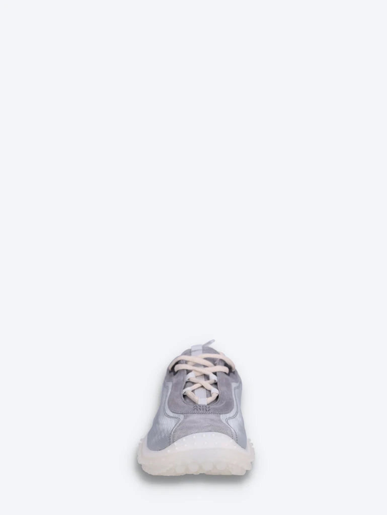 Sneakers aus Bubble-Wildleder aus technischem Stoff 3