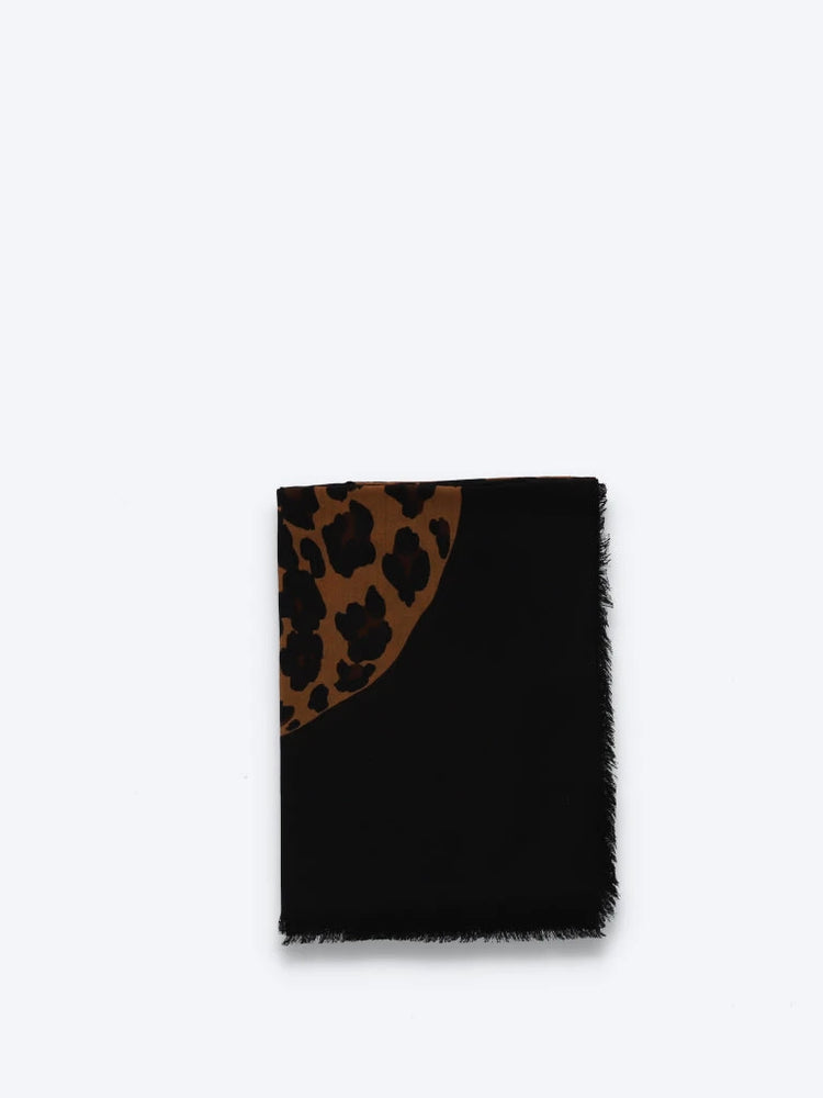 Cassandre leopard square scarf 1