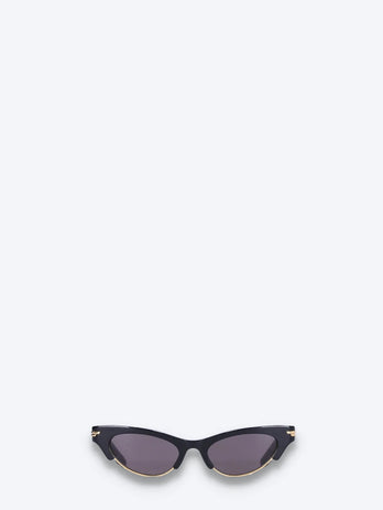 Cat eye sunglasses