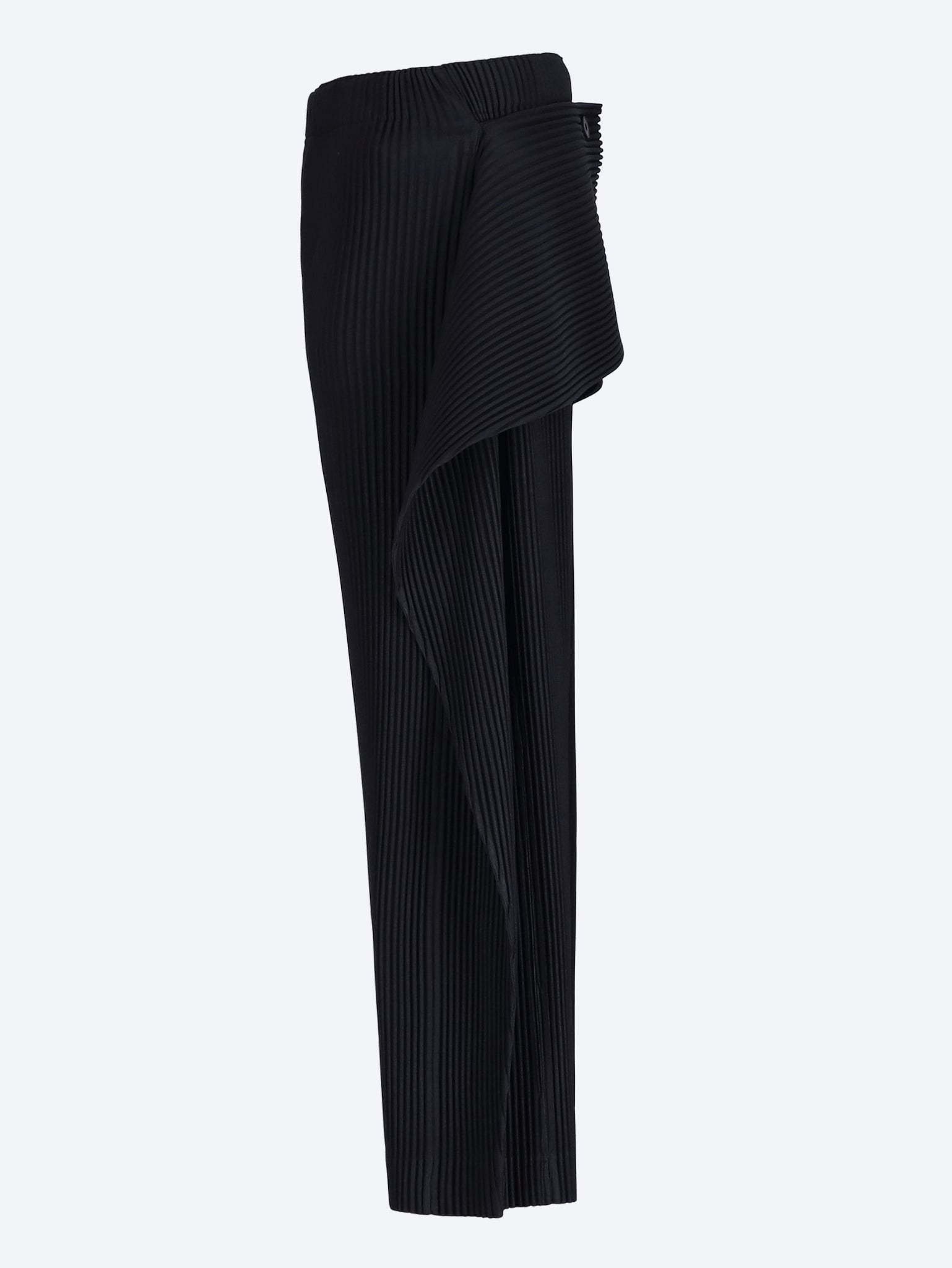 Cover and fold pants 2