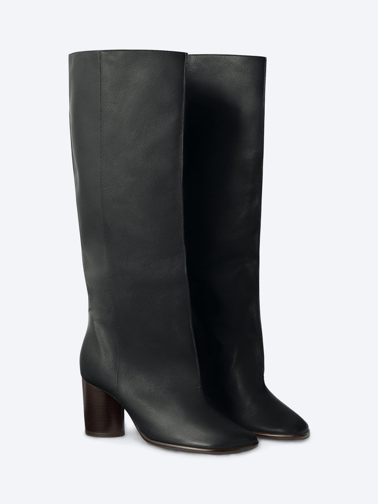 Stiefel mit Bügelfalten 3