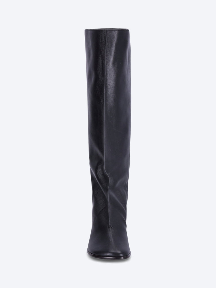 Crease sleeve boots 3