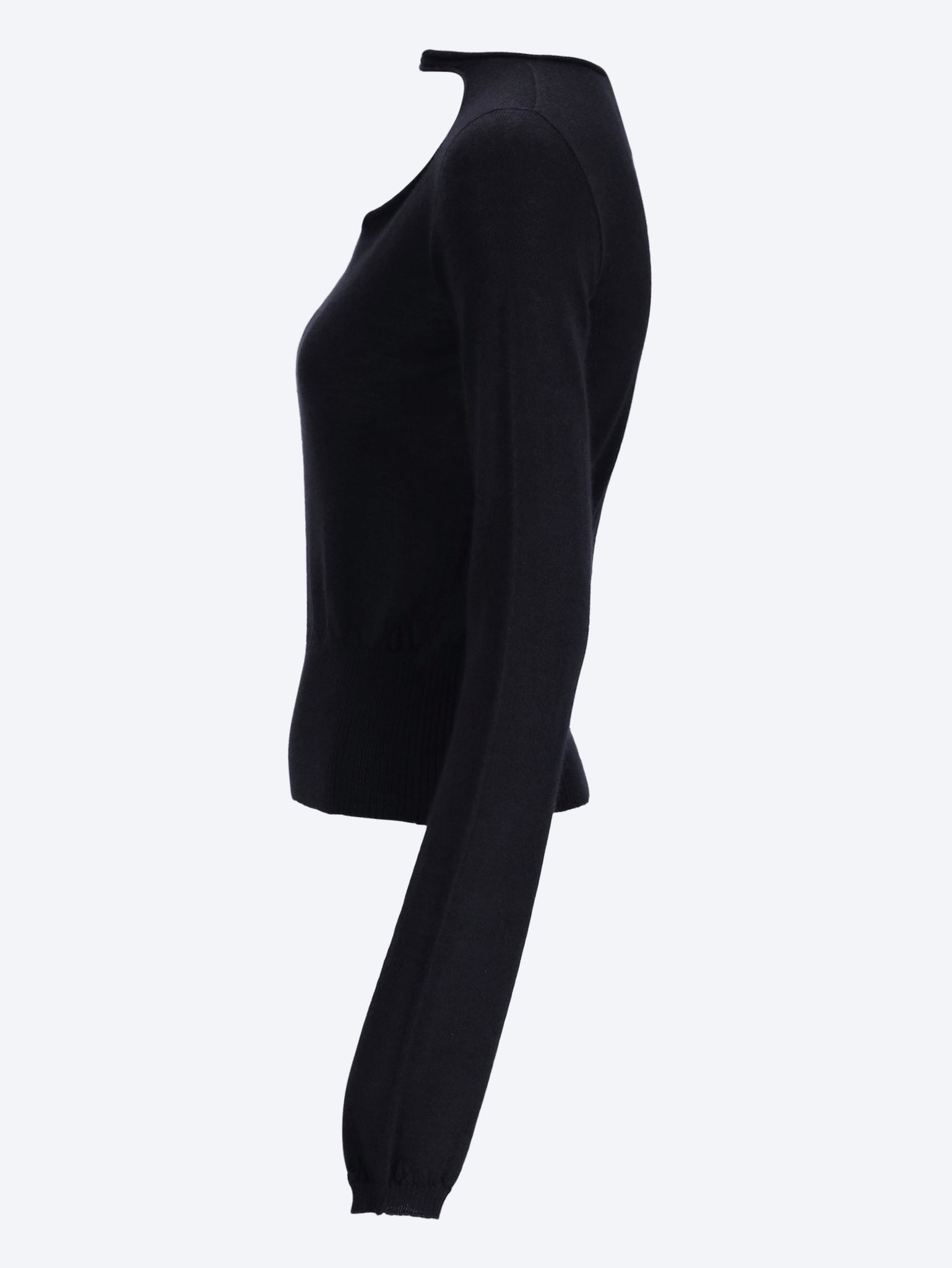 Cropped sweater 2
