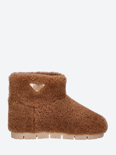 Curled mutton fur ankle boots