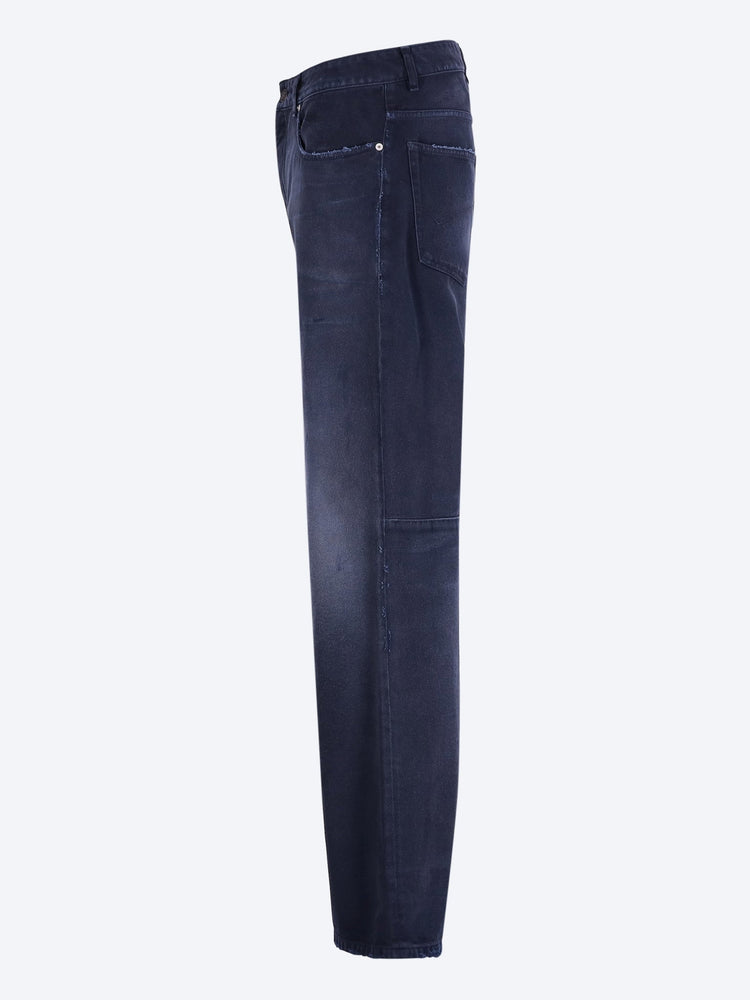 Pantalon genoux courbés 2