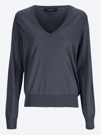 Derek v-neck sweater