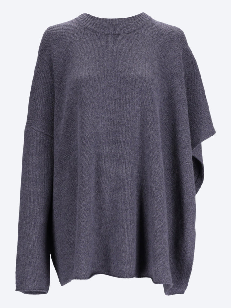 Din-Cape-Pullover 1