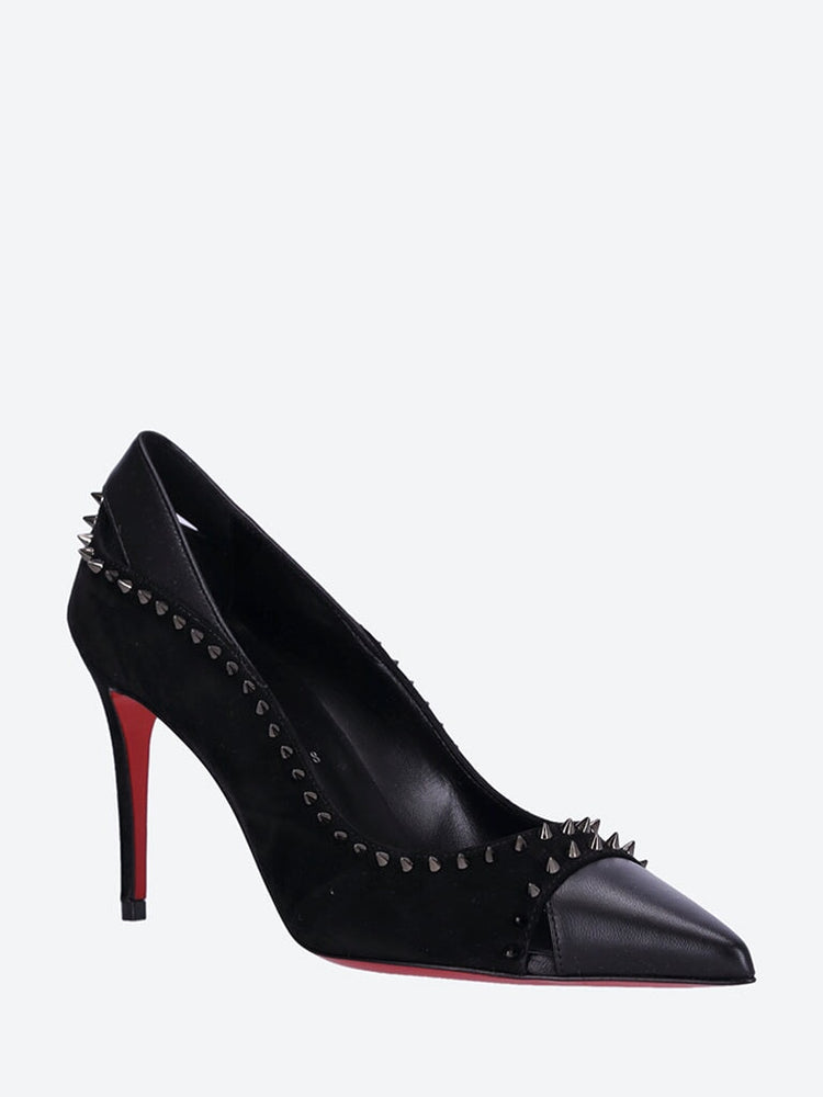 Black pumps 2025 with spikes