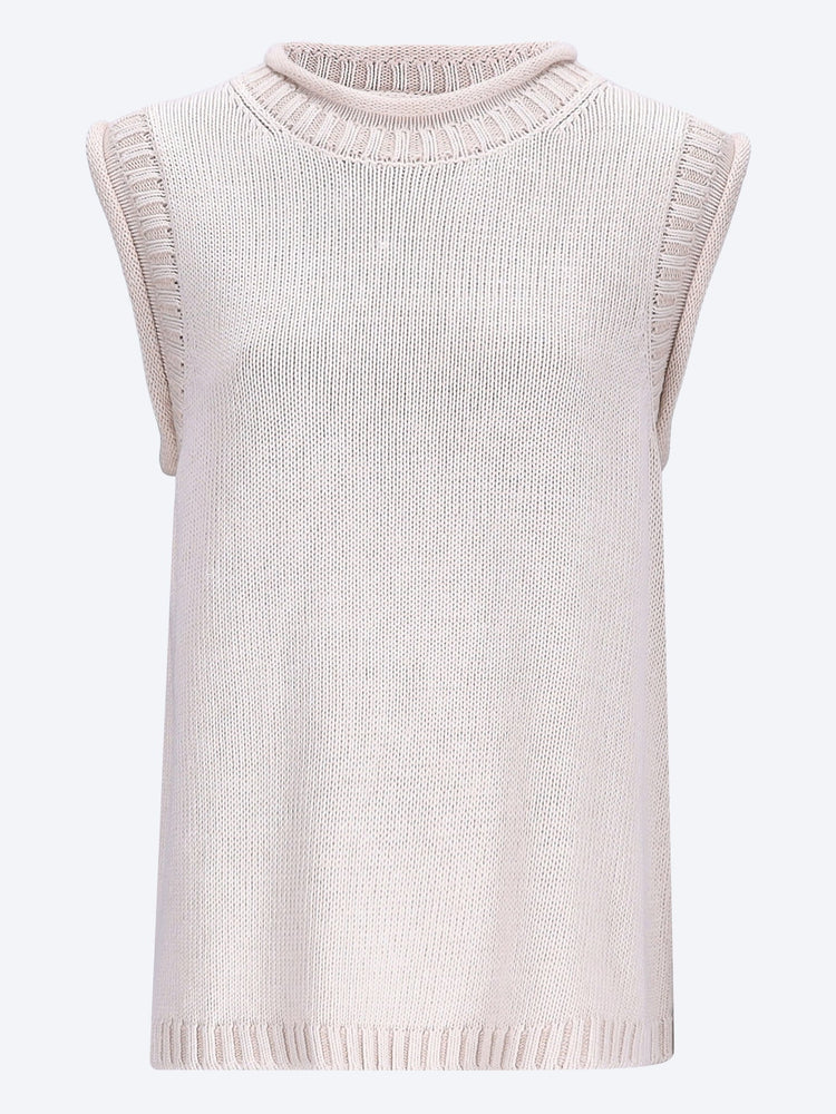Effy boxy sweater vest 1