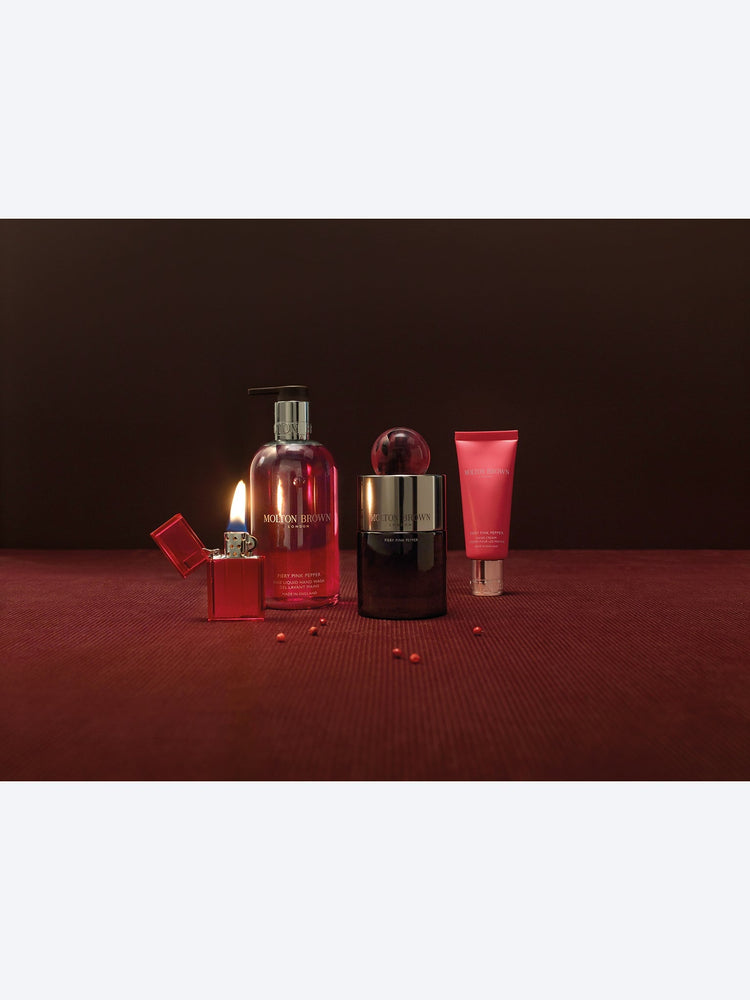 Fiery pink pepper bath & shower gel 300ml 3