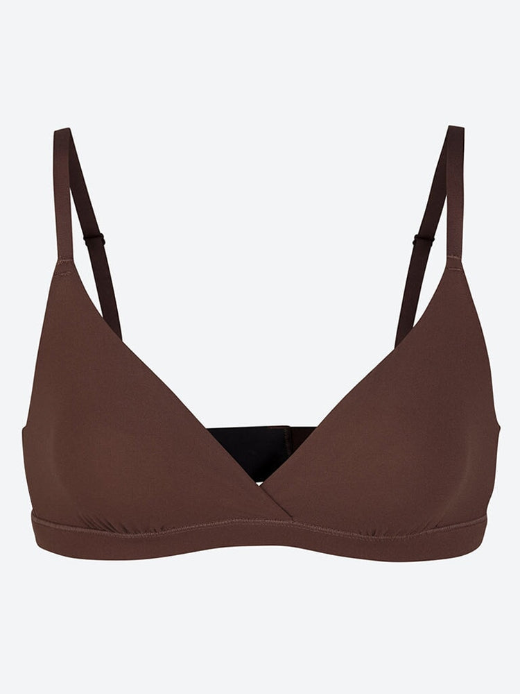 Fits Everybody Crossover Bralette 1