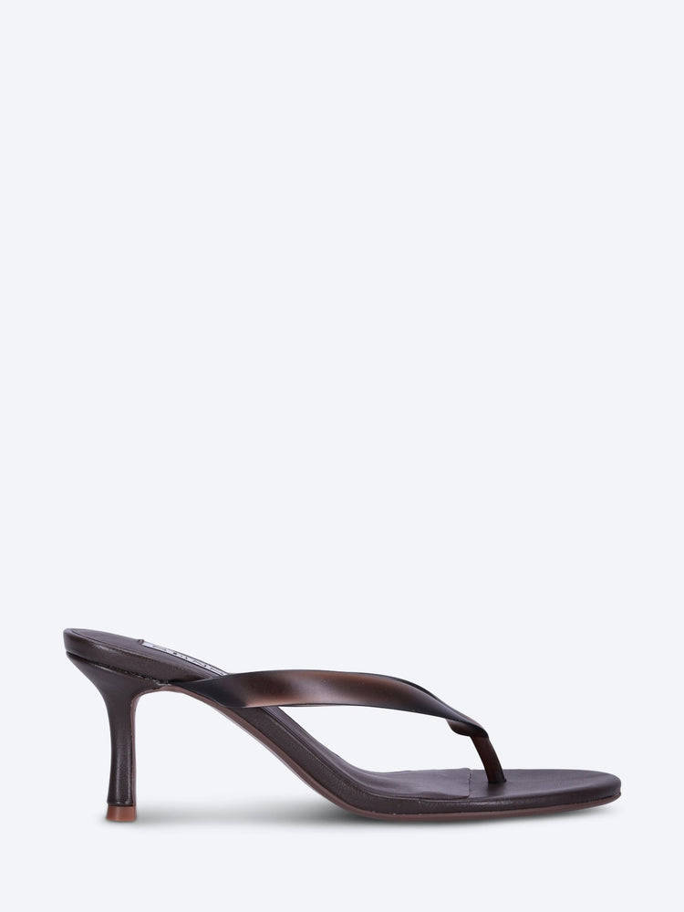Flowe leather slip-on heeled thong sandals 1