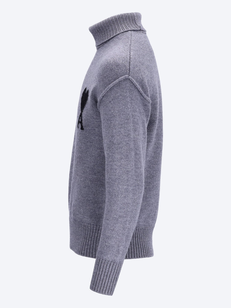 Funnel neck sweater with contrasted ami de coeur 2