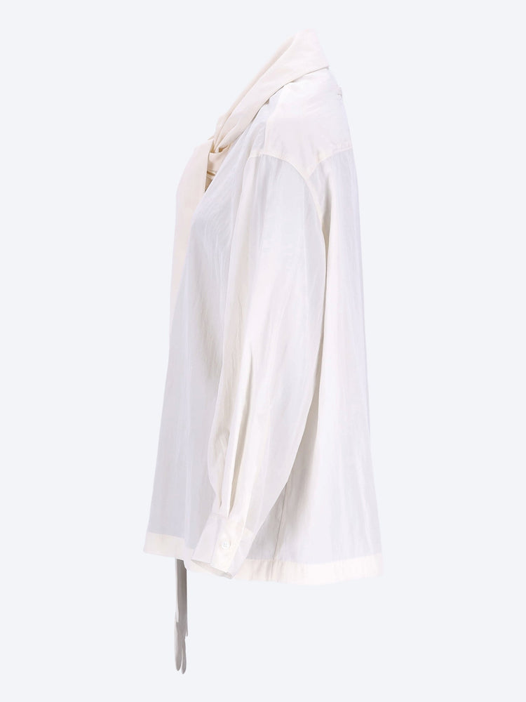 Gloves detail shirt 2