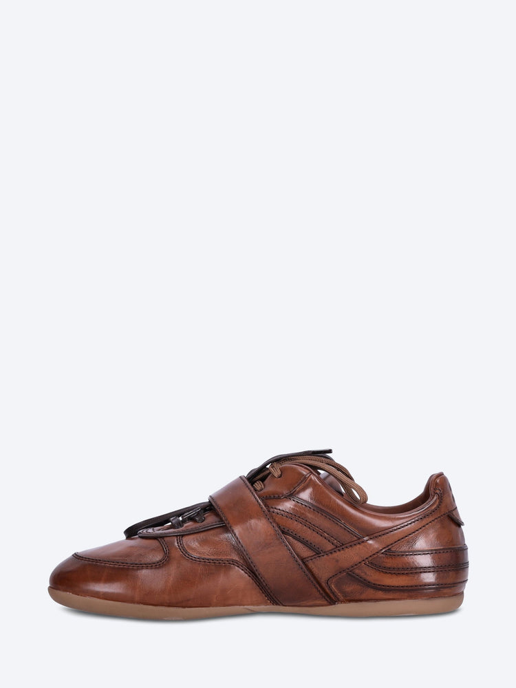 Turnschuh aus Leder 4